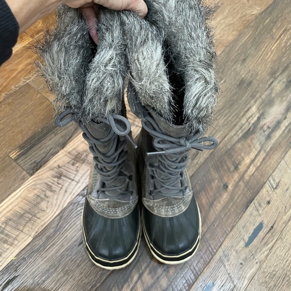 Sorel Cate The Great Fur winter boots Wm 8 - Picture 5 of 9